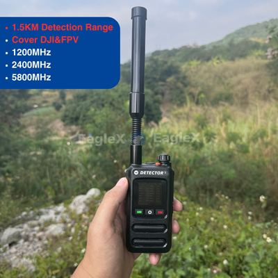 1.5-2KM হ্যান্ডহেল্ড এফপিভি ড্রোন ডিটেক্টর সনাক্তকরণ ৮০০১৫০০ মেগাহার্টজ、২৪০০২৪৮৫ মেগাহার্টজ、৫৭২৫৫৮৫৫০ মেগাহার্টজ